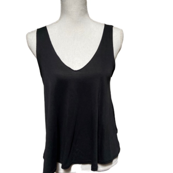 Abound Tops - Abound double v neck tank top XS